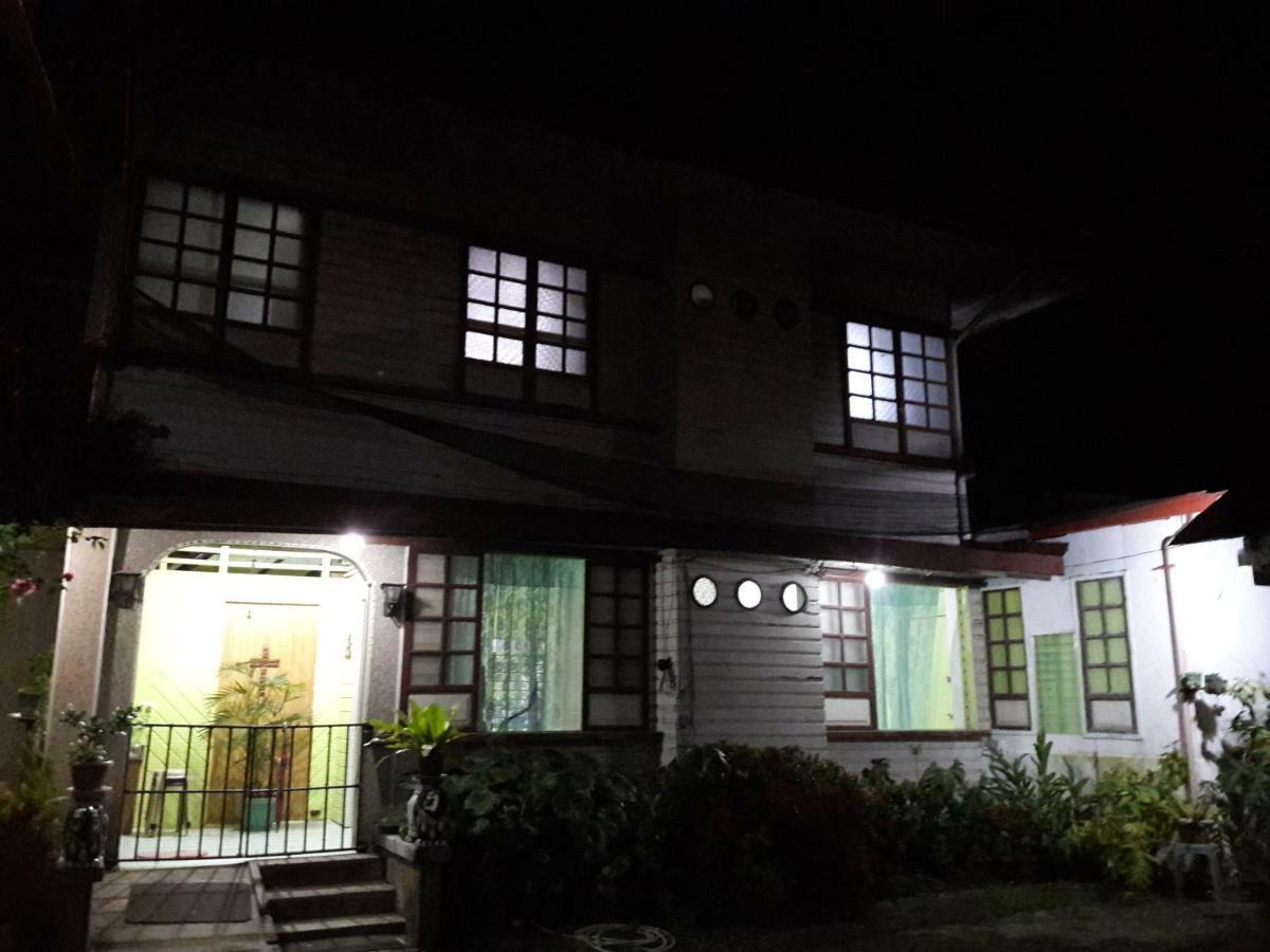 Green Bamboo Transient House Ілоіло Екстер'єр фото